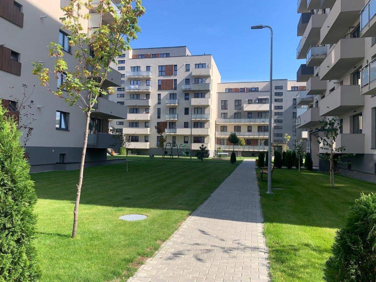 דירות Târgu-Mureş Apartament Sara מראה חיצוני תמונה